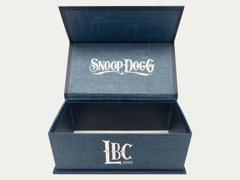 Rigid influencer boxes