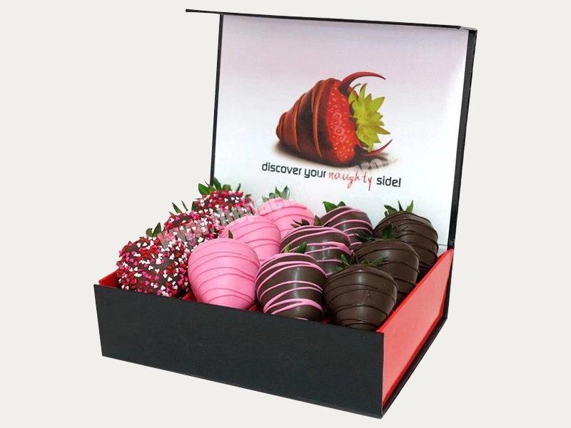 Square chocolate covered strawberries boxes