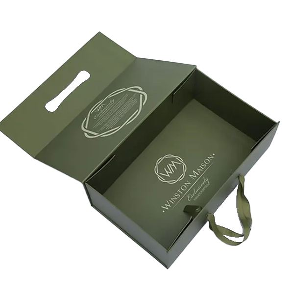 compact, organized packaging for clothing sets