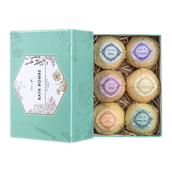 Elegant unboxing for boutique bath bombs